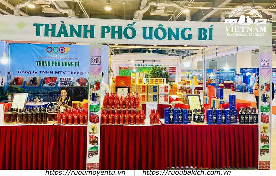 Rượu mơ Yên Tử tham gia hội chợ OCOP Quảng Ninh 2020