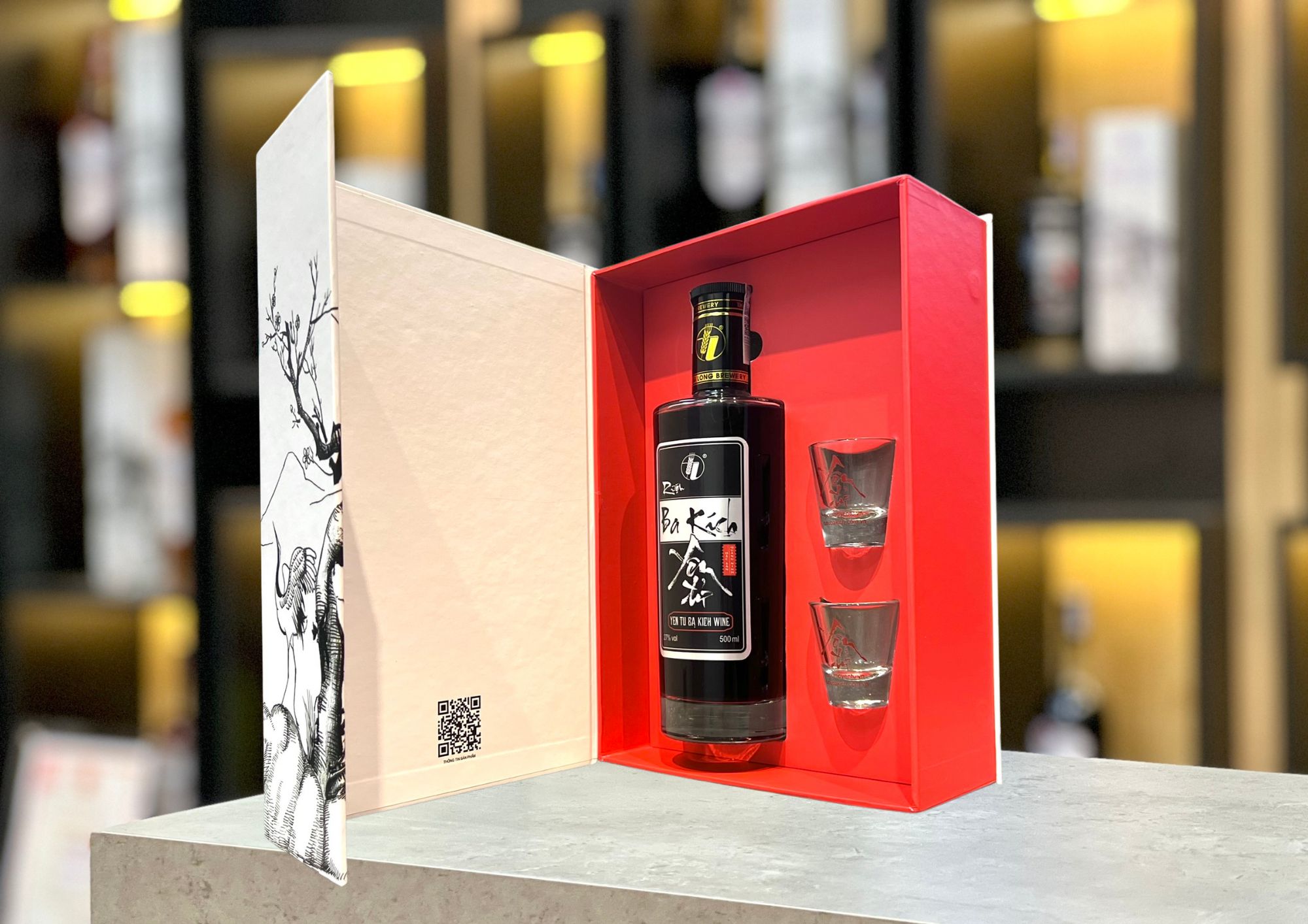 Giải Pháp Quà Tặng Tri Ân Đối Tác VIP: Bộ Đôi Rượu Mơ & Rượu Ba Kích Yên Tử Sang Trọng