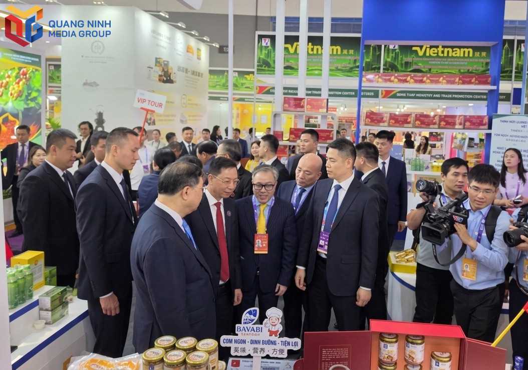Rượu Mơ Yên Tử khẳng định thương hiệu OCOP Quảng Ninh tại CAEXPO và CABIS 2026